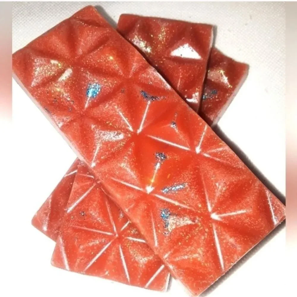hand crafted sneaky link waxmelt